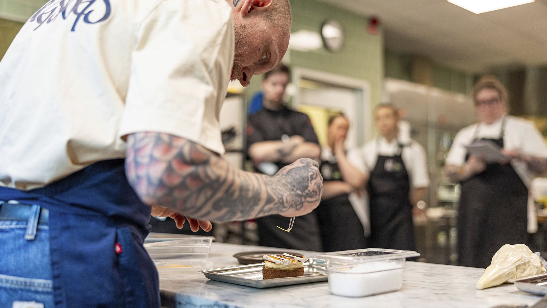 Inspirerande workshop med Fredrik Borgskog i Arlas utbildningskök i Solna