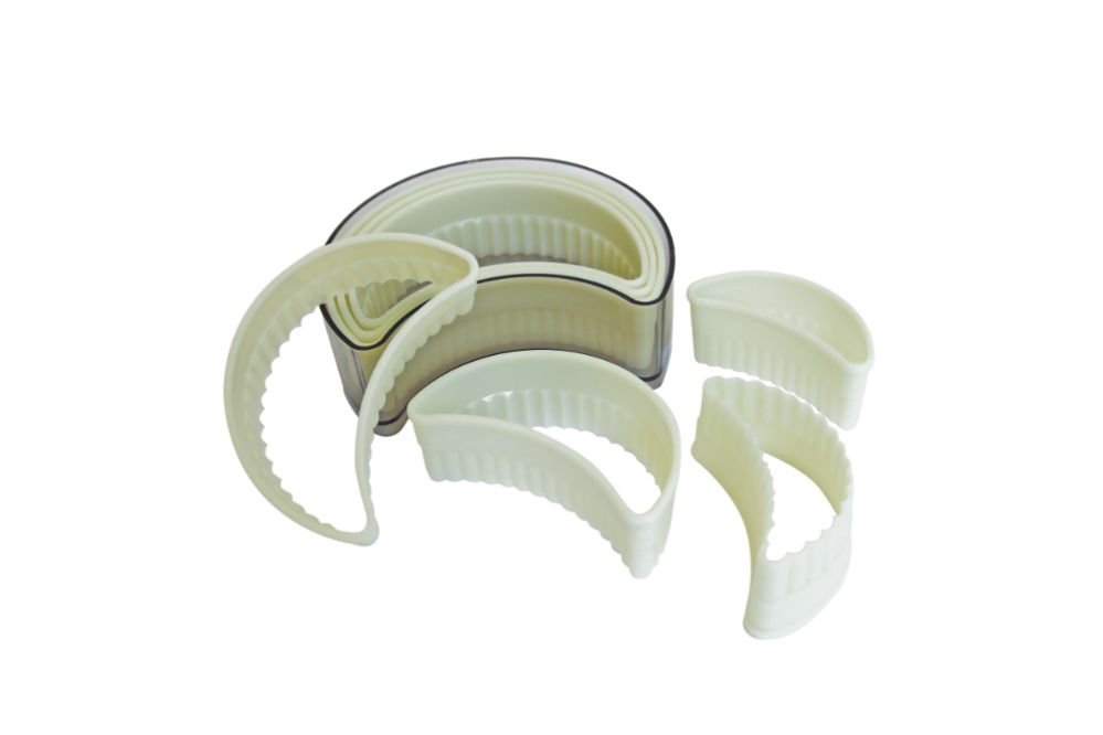 Set med utstickare, 7 delar, halvmåne, tandad, 1 set