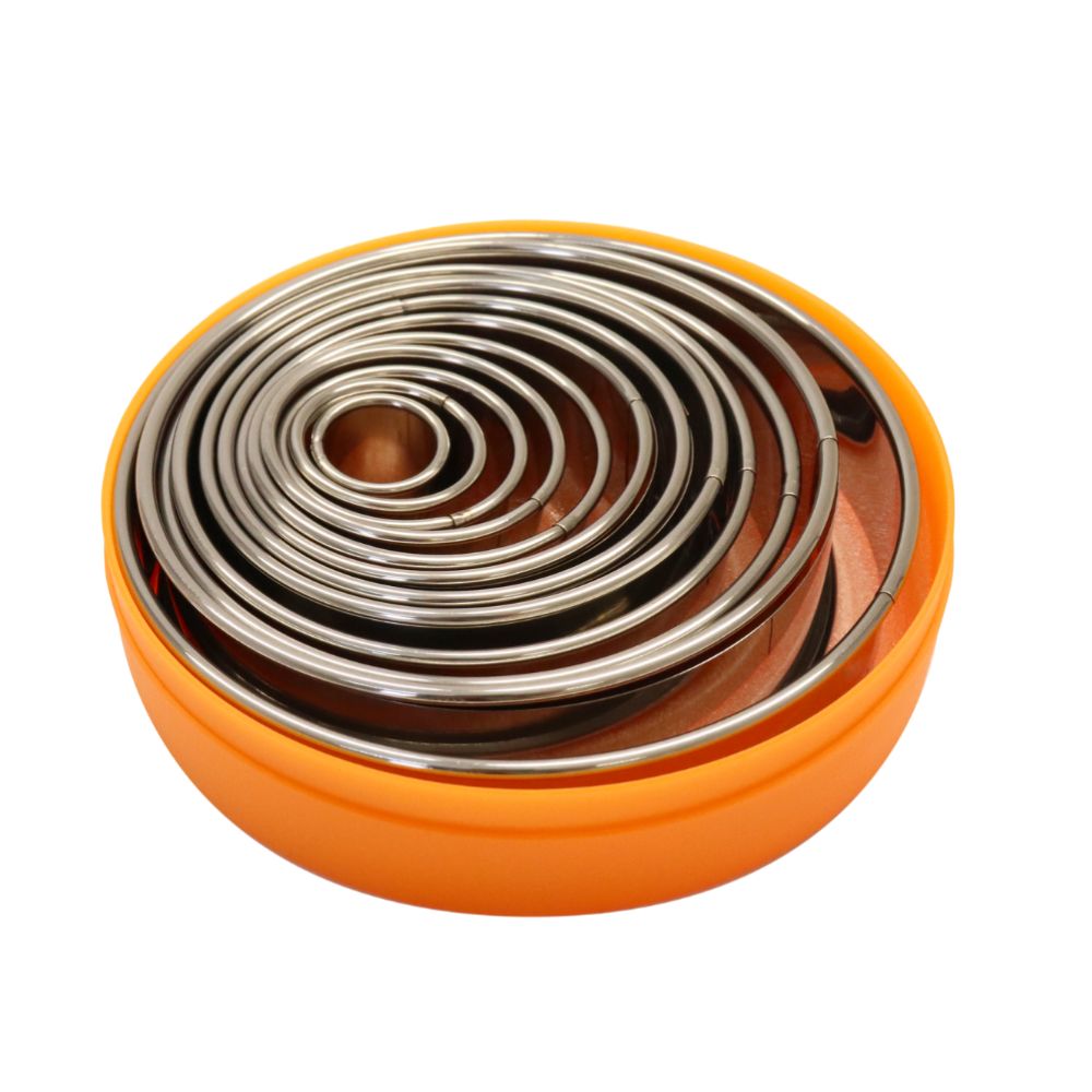 Set med utstickare (16 delar) rund, slät, 1 set