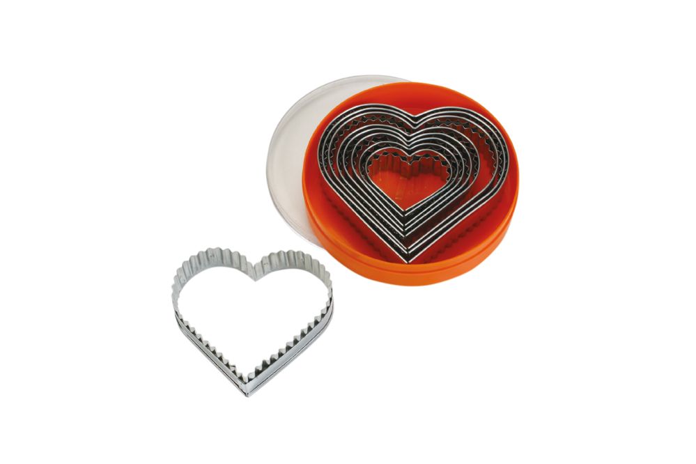 Set med utstickare (9 delar) hjärta, tandad, 1 set