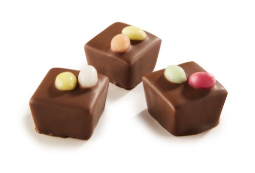 Pralin, Carré de Paques, hasselnötspraliné, 1470 g (ca 100 st)